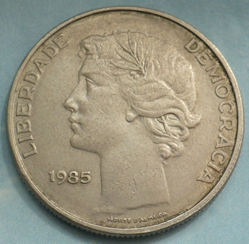 история португальской валюты