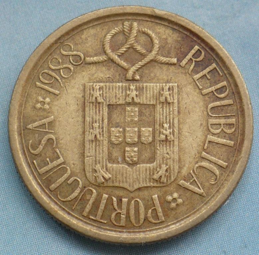 какие дензнаки у португальцев